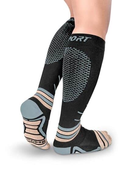 MEDIA DE COMPRESION DEPORTIVA CON HILADO DE COBRE MEDIVARIC 18-23 MMHG